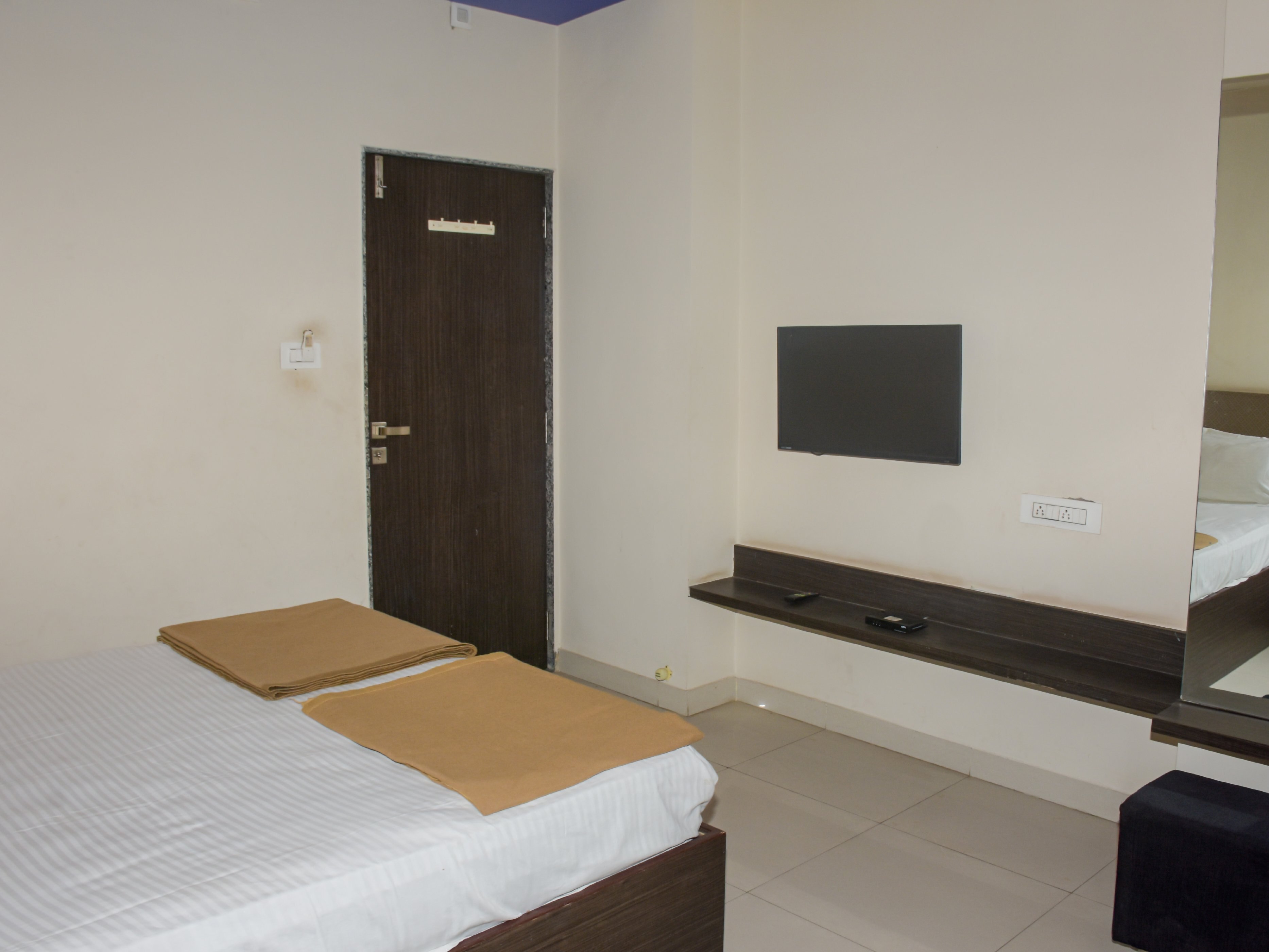 Ashapura Hotel N Restro. - Tap to explore photos