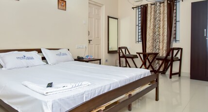 HOTEL JOTHI Room Type - DOUBLE NON AC ROOMS
