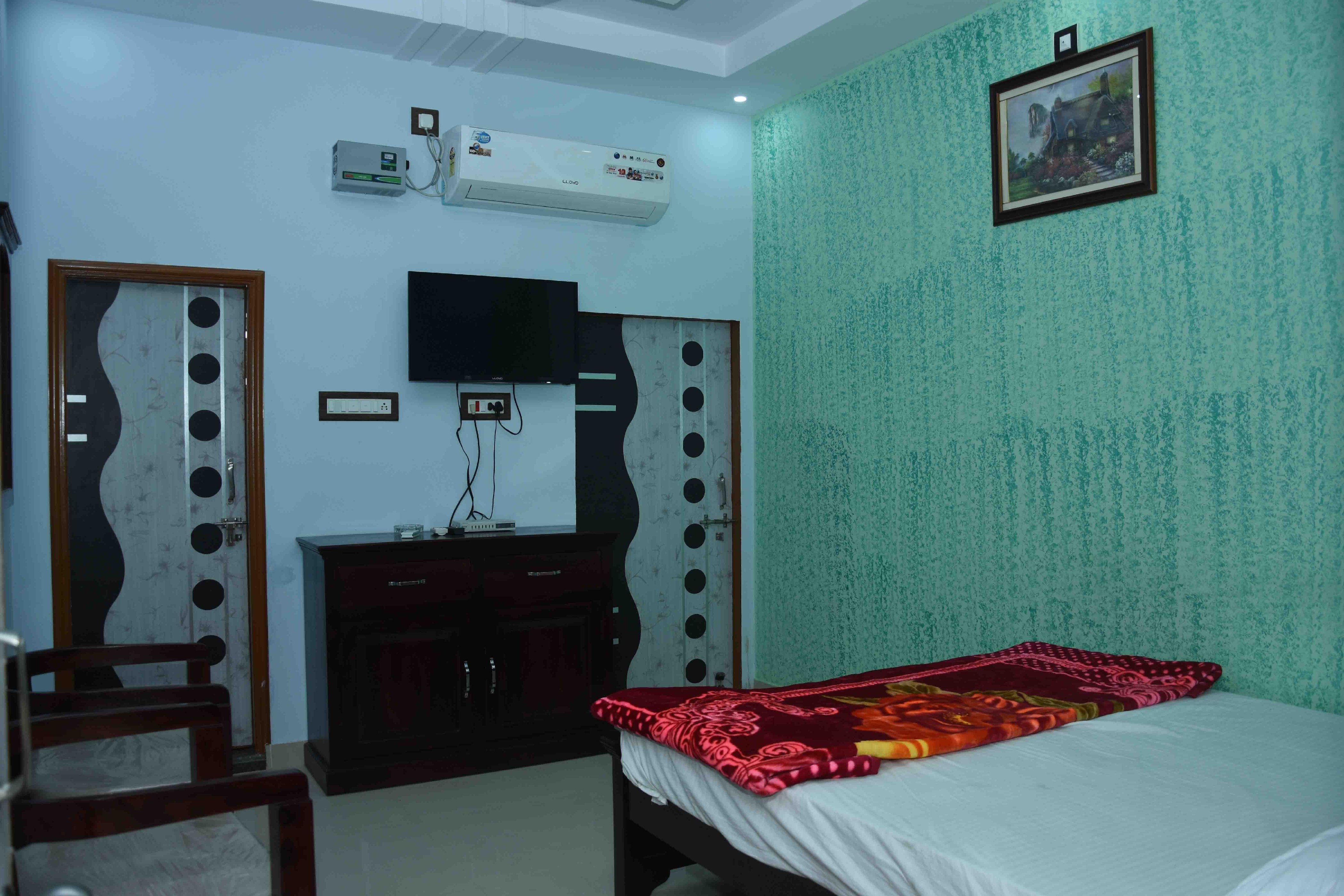 HOTEL JHANKAR - Tap to explore photos