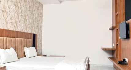 Topline Resort Room Type - Luxury Ambassador Suite