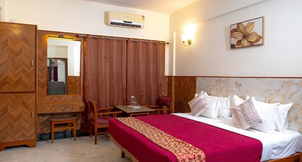 Hotel Sarmani Room Type - Standard Ac Room