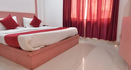 Hotel Vivek Inn Room Type - Deluxe Tripple Bed Non Ac with Complementary Pick Up and Drop Service from Katra Railway Station to Hotel Vivek Inn Room Type - Deluxe Tripple Bed Non Ac with Complementary Pick Up and Drop Service from Katra Railway Station to