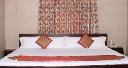 Hotel Silk, Haldwani (800m from Haldwani Railway Station) Room Type - Family Room