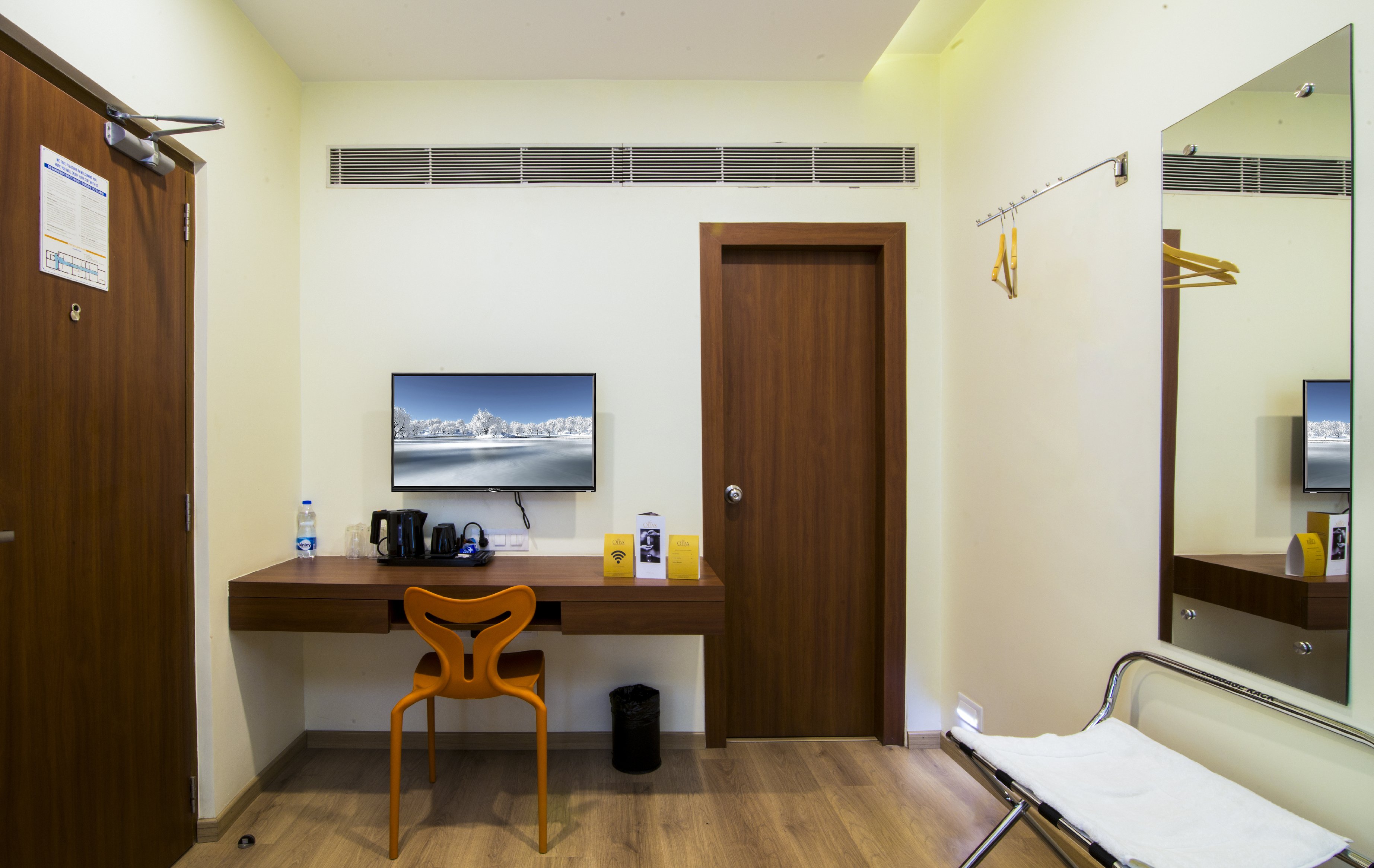 The Onyx - Premium Business Hotel - Tap to explore photos