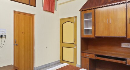 Moon Light Guest House 3 Room Type - AC Room