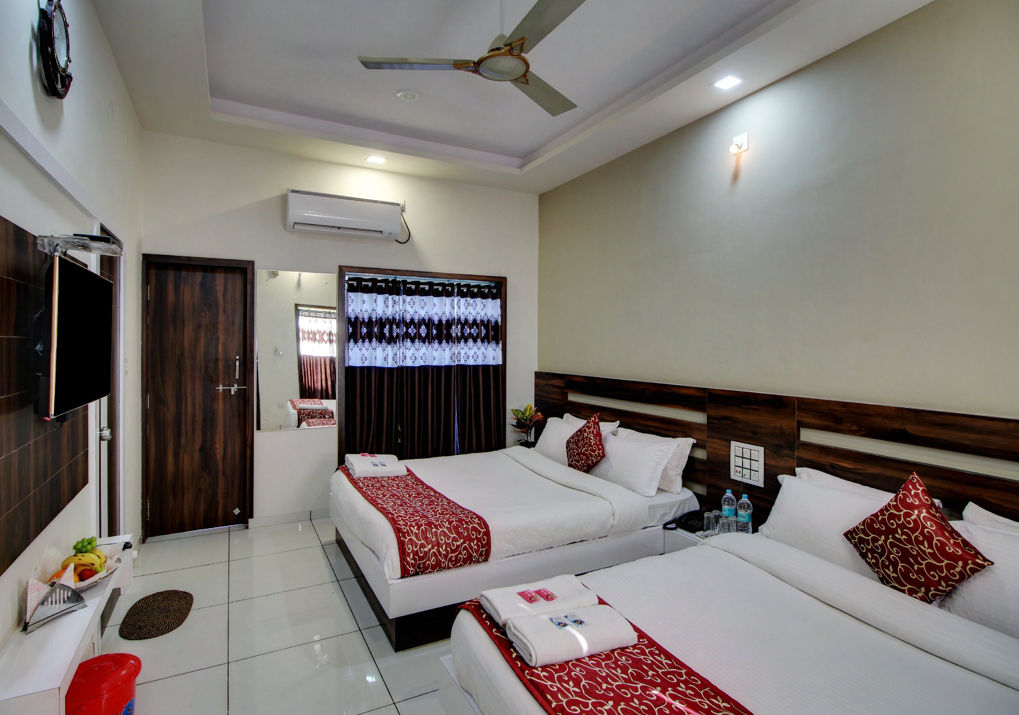 Bhalkeshwar Villa & Resort - Tap to explore photos