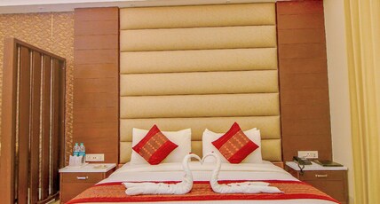 Maulik Mansion Resort Room Type - Deluxe Room