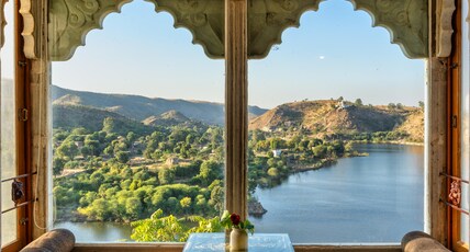 YAAN Udaipur Room Type - Grand Lake View Rooms