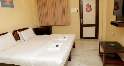 Hotel National Tourist Home Room Type - A/C Double Room