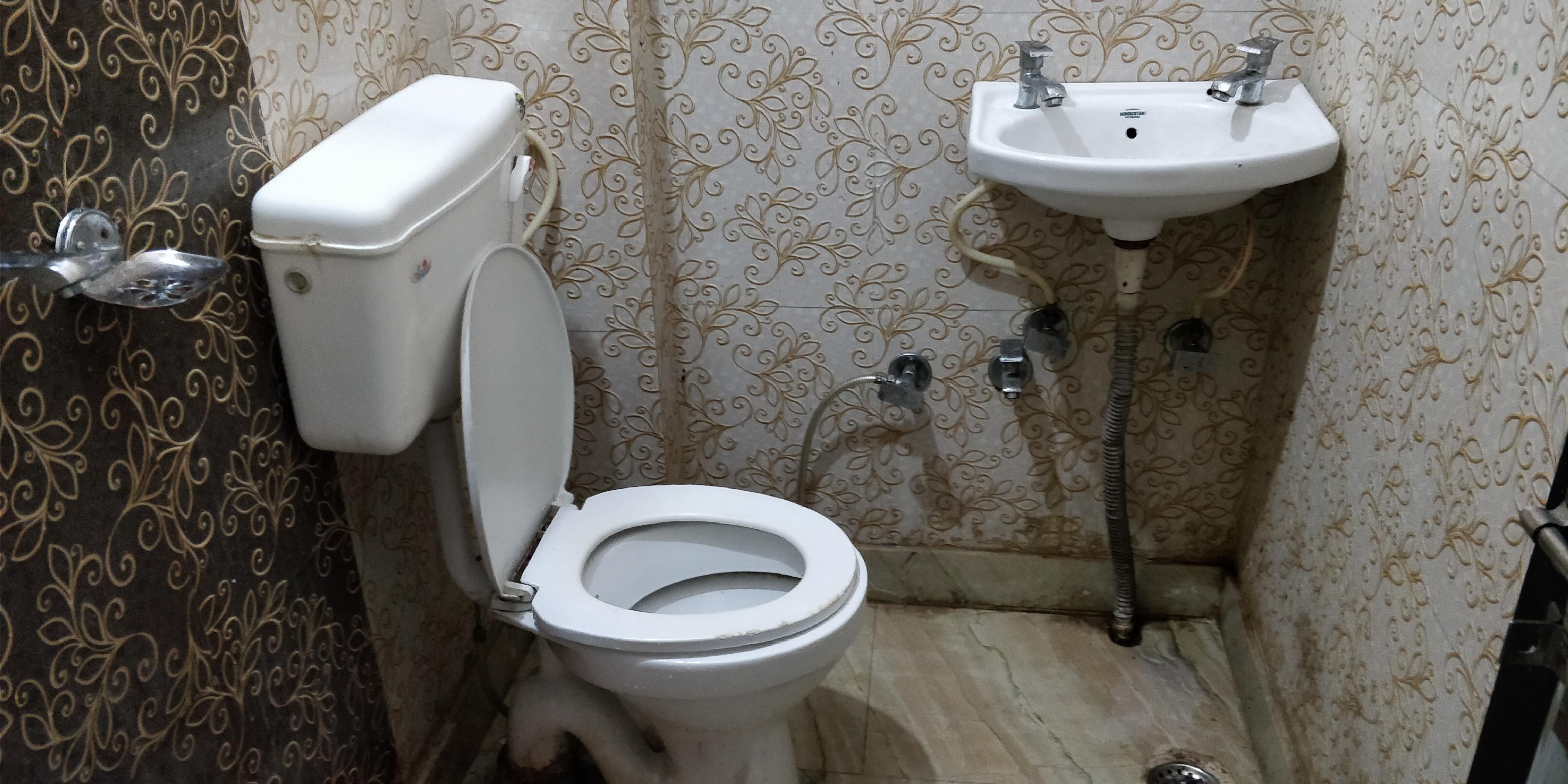 Royal Residency 263-2 BHK Homestay - Tap to explore photos