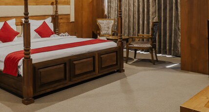 Regenta Central Somnath Room Type - Royal Suite plus Living room