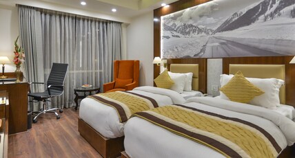 Regenta Central Srinagar Room Type - Deluxe Twin Bedroom