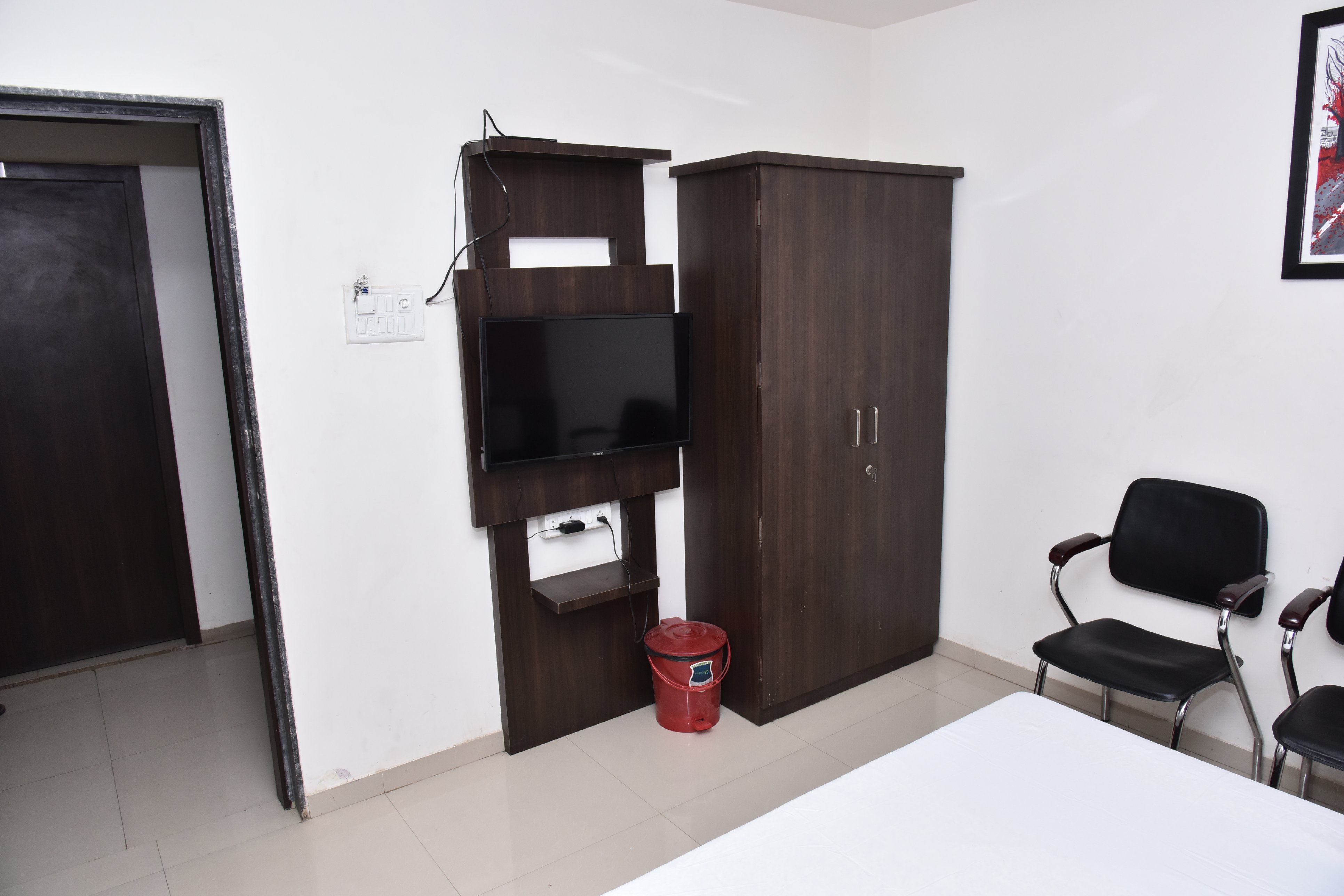 Radha Mira Hotel Room Type - Deluxe room