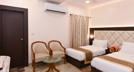 Hotel Pal Paradise Room Type - Executive(Local ID Not Allowed)