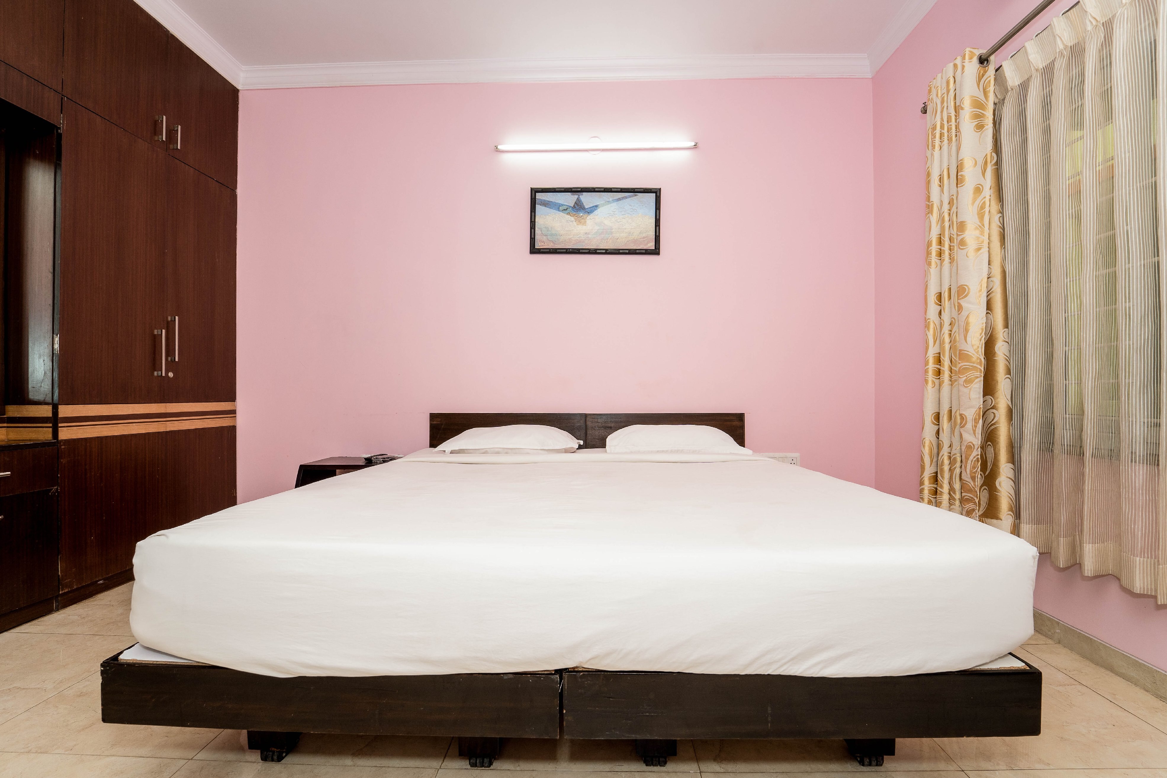 Service Inn Unit Budget ( Te-Ramante ) - Tap to explore photos
