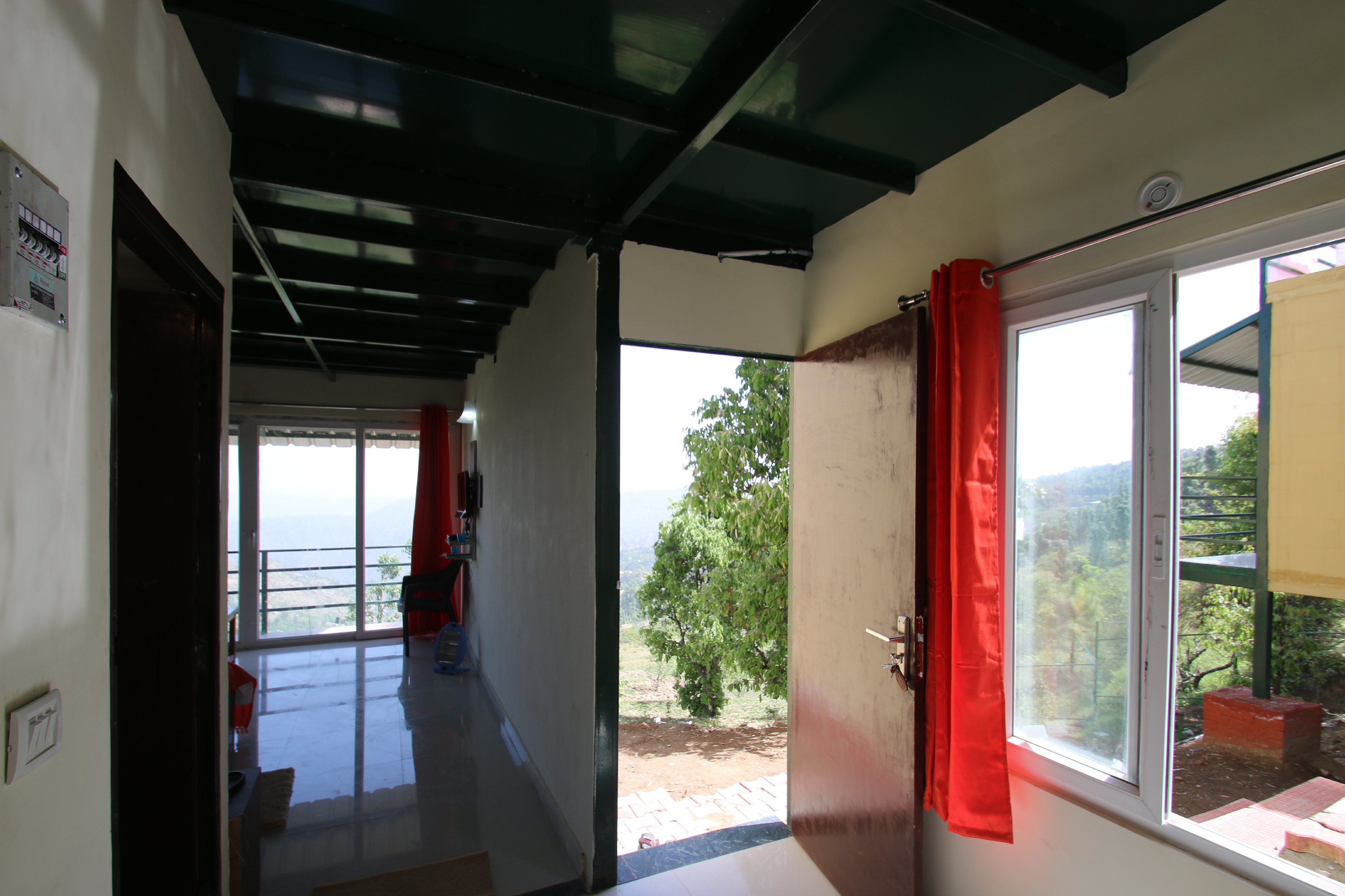 Nest and Hives Room Type - Beehive