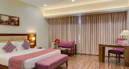 Hotel Home In By Amrik Sukhdev Room Type - Executive Family Room