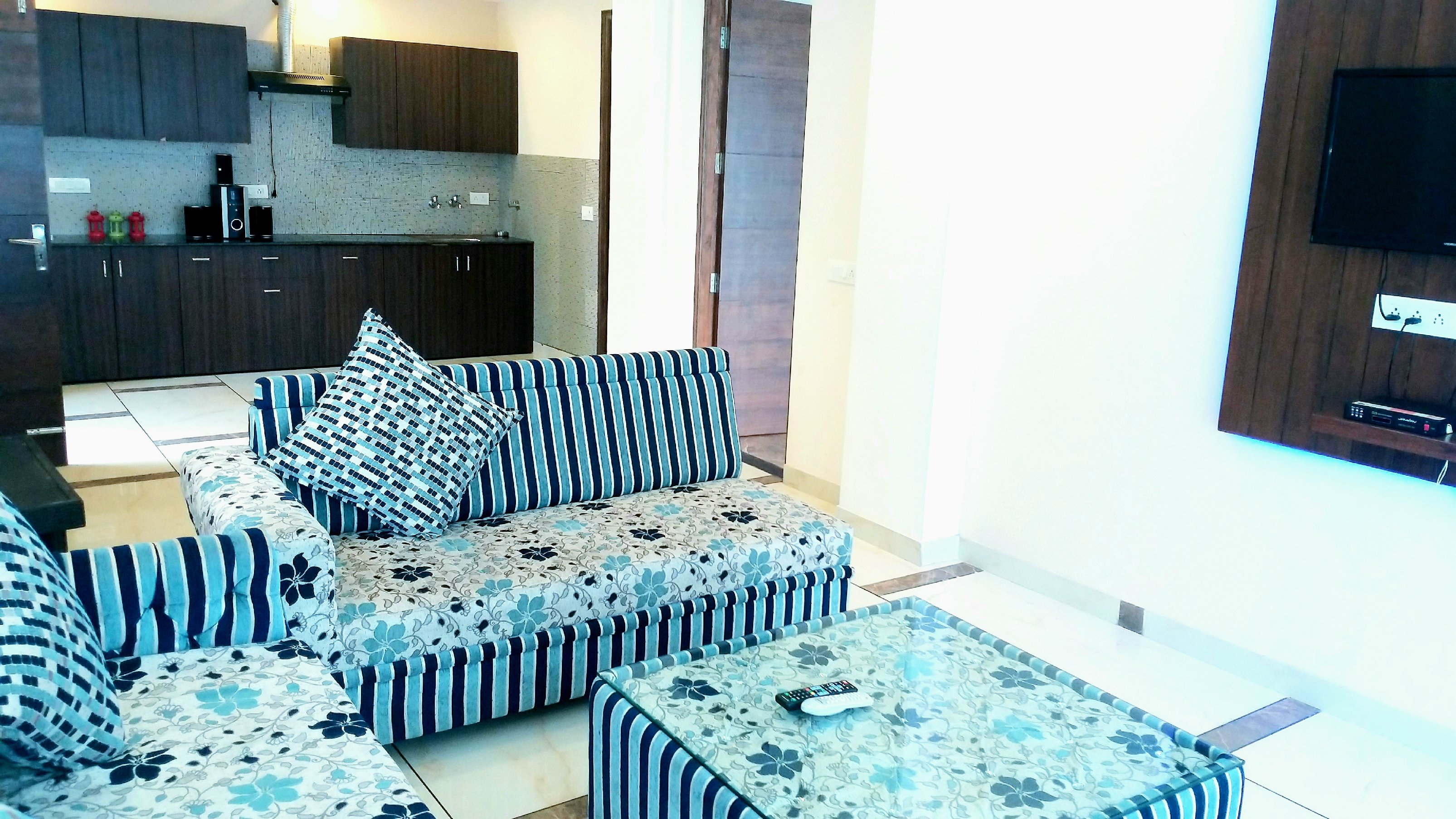Pine Peak Kasauli Room Type - Studio Apartment Room