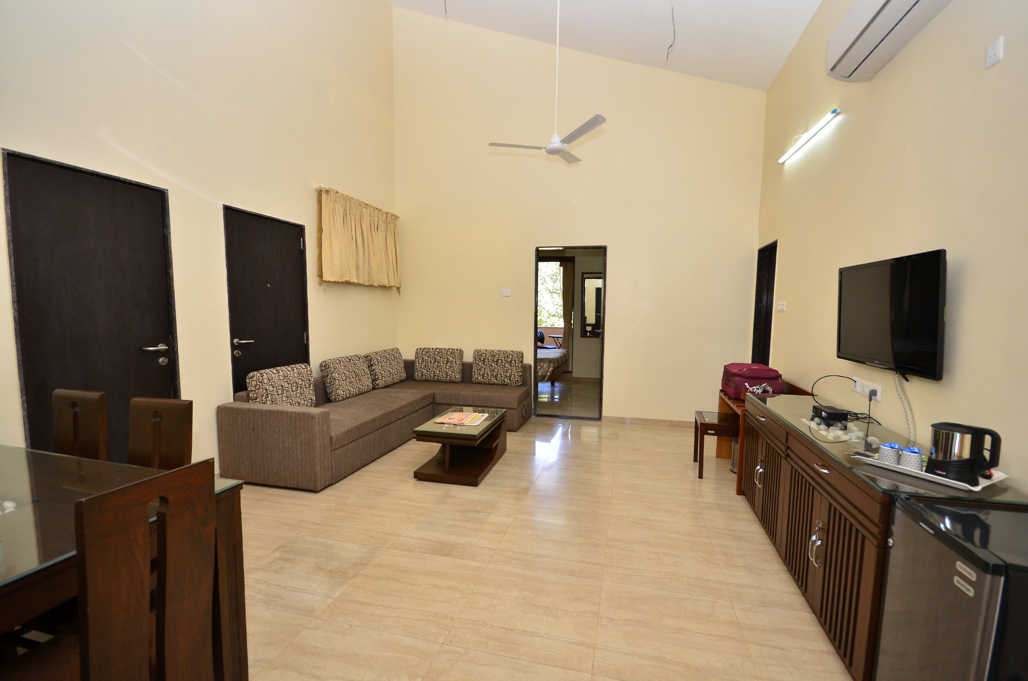 Diwali Baug Room Type - Suite Room