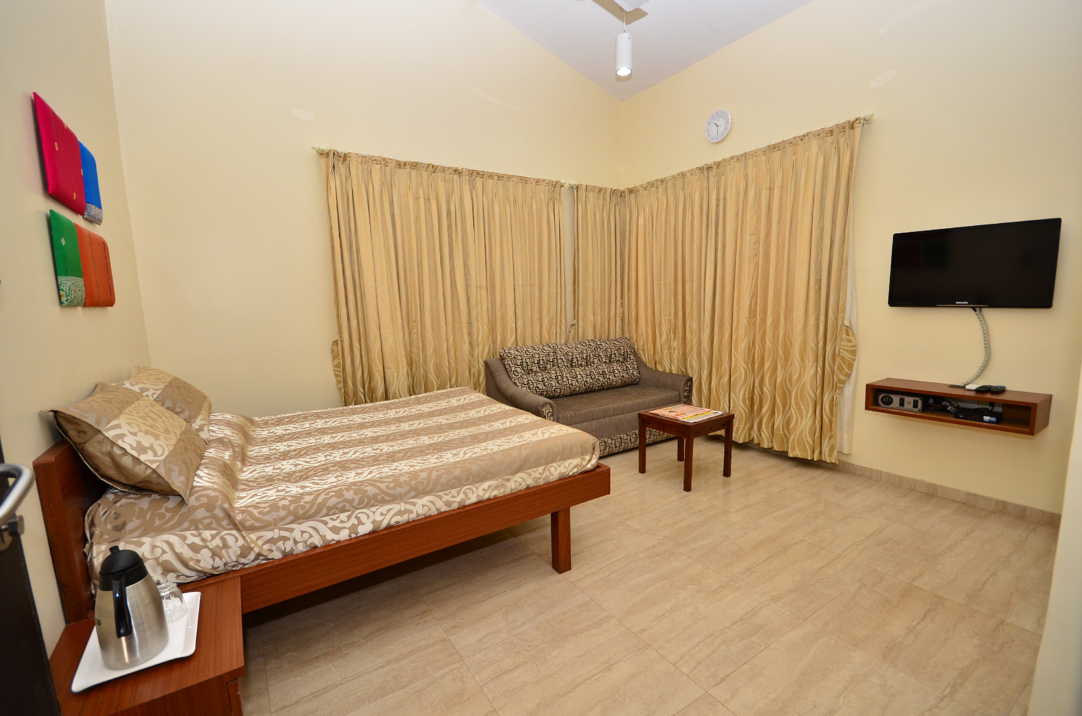Diwali Baug Room Type - Deluxe Room