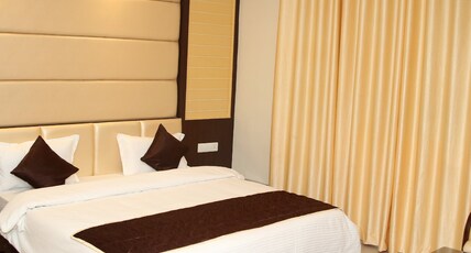 Hotel Lavanya Palace Room Type - Executive AC Room