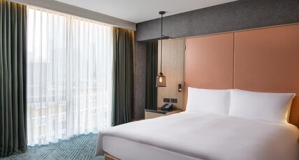 Hilton London Bankside Room Type - KING BED PELOTON BIKE