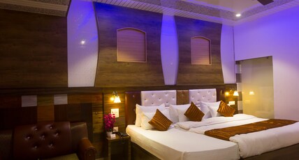 Hotel Kings Regency Room Type - Deluxe Room