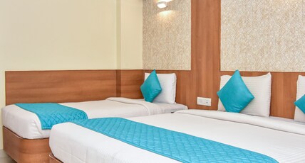 Hotel iStay Room Type - Deluxe Triple Room