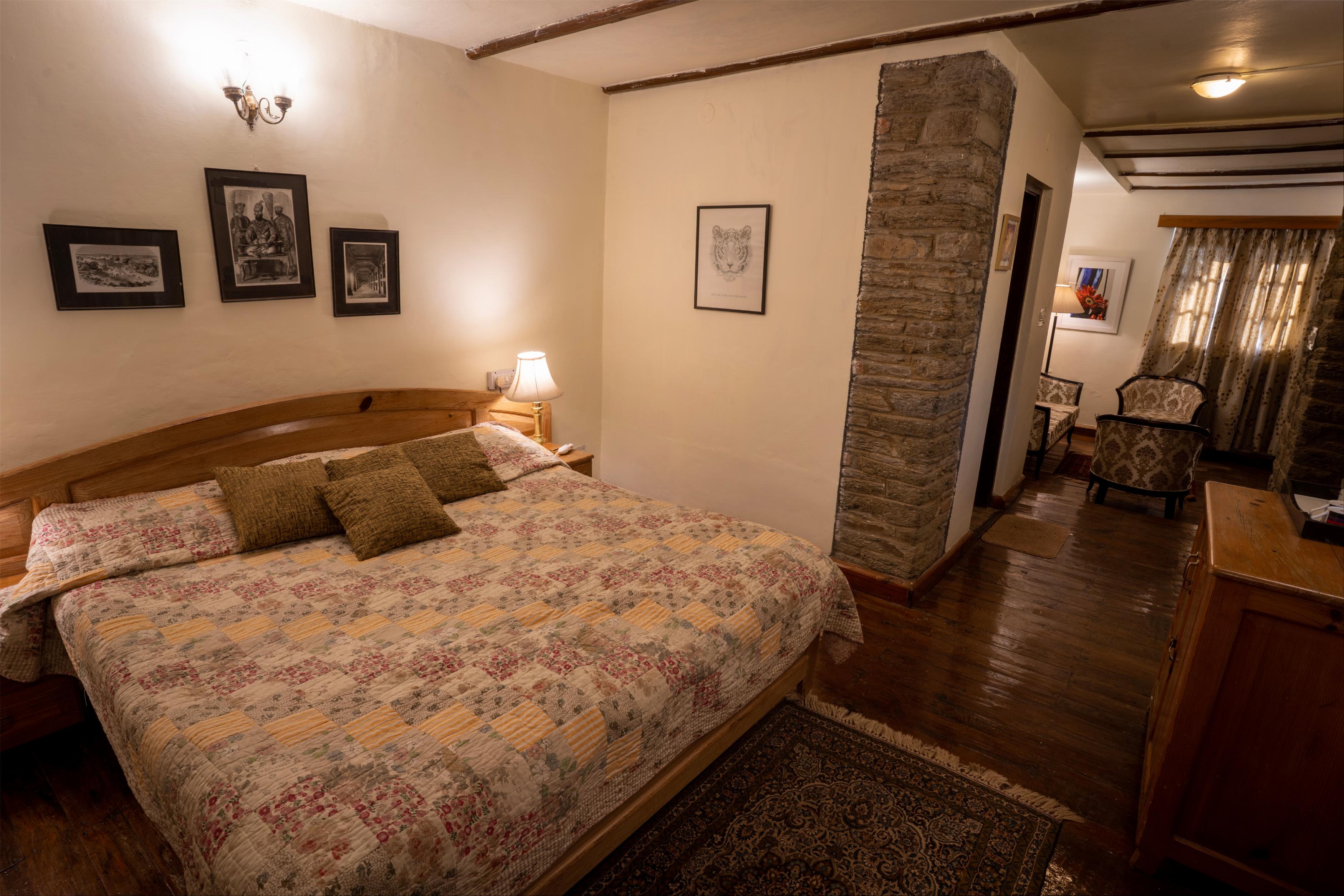 Avenida Snowcap Retreat - Tap to explore photos