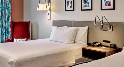 HILTON GARDEN INN PIGEON FORGE Room Type - 2 QUEEN BEDS