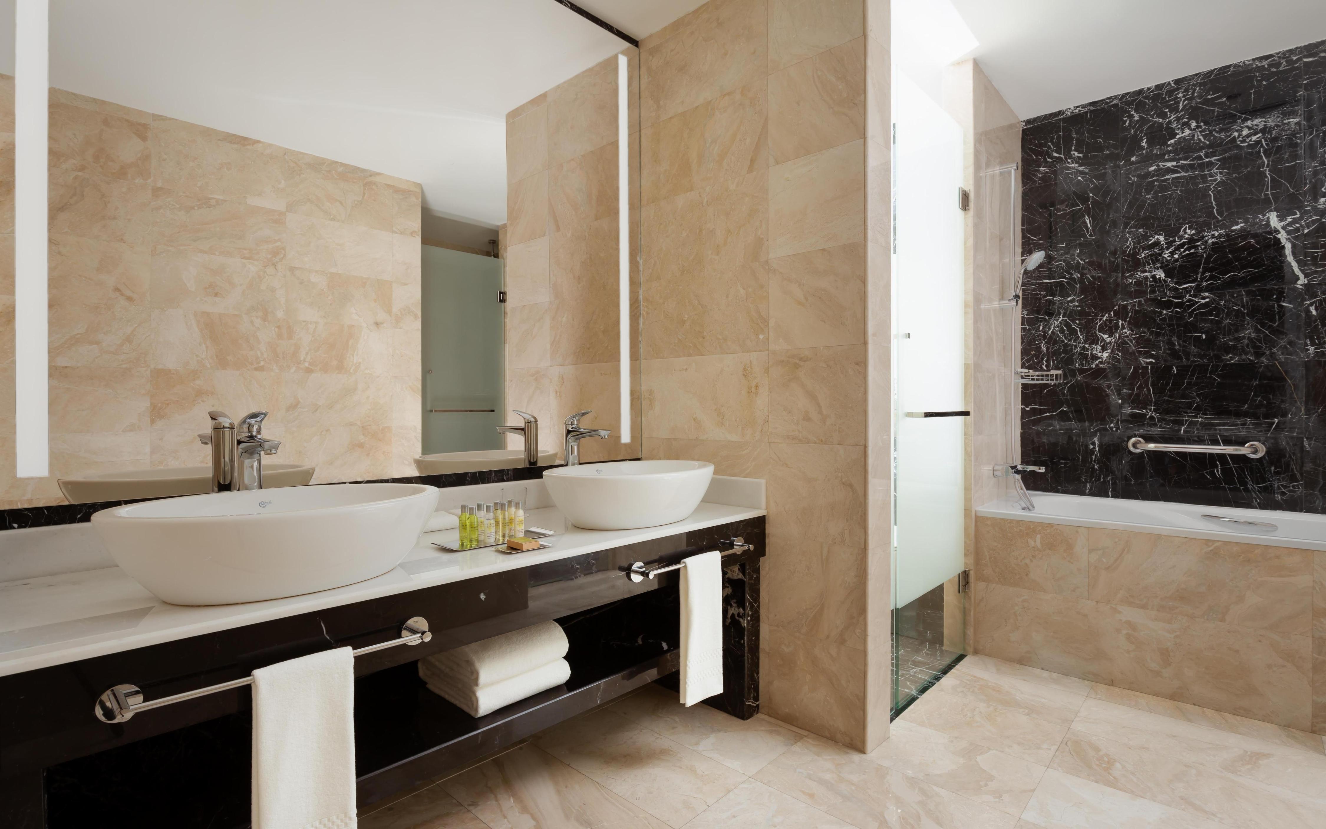 Hilton Astana Room Type - KING ONE BEDROOM SUITE