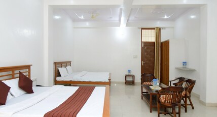 Hotel Gulmor Garden & Banquets Room Type - Family AC Rooms for Four Pax
