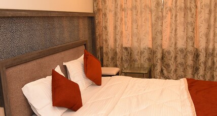 HOTEL MUNDRA INN Room Type - Deluxe A/C Room HOTEL MUNDRA INN Room Type - Deluxe A/C Room