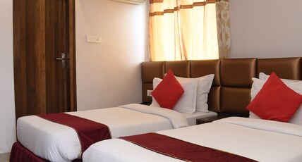 Hotel Vrinda Regency Room Type - Deluxe Room (Twin Bed No Balcony)