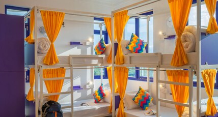 goSTOPS Bir Landing Site  Room Type - Bed in 10 Bed Mixed Dormitory Room with Ensuite Bathroom