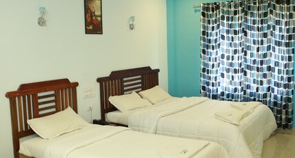 Hotel Anna Residency Room Type - AC Deluxe 3 Bed Room