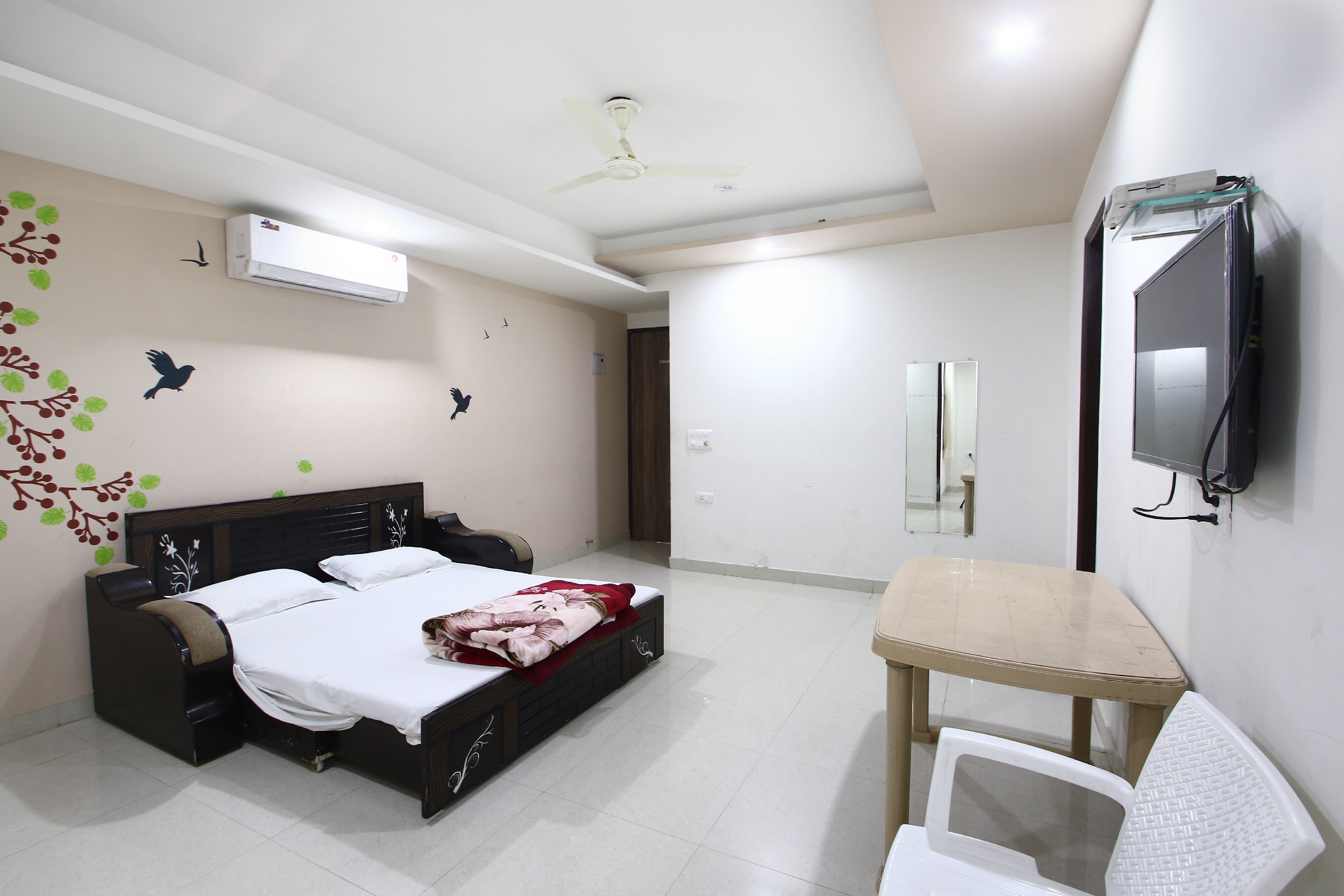 Braj Villas Room Type - Studio Ac Suit without Television