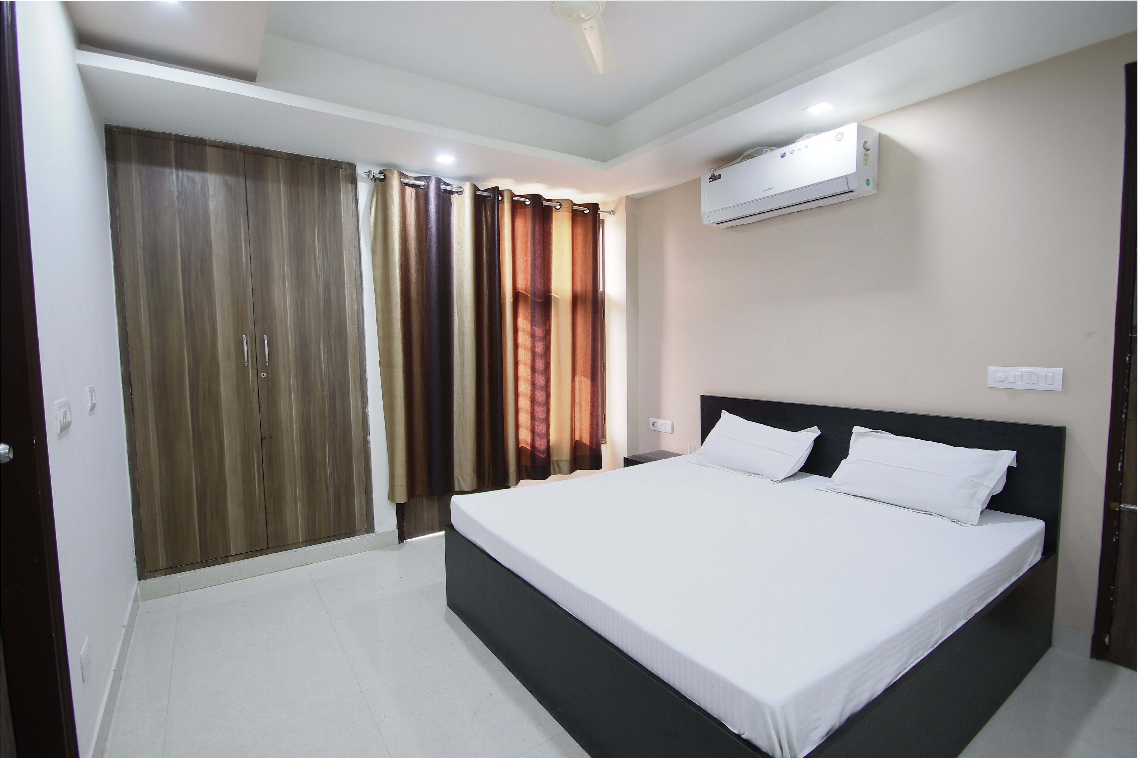 Braj Villas Room Type - 1Bhk Deluxe Suit