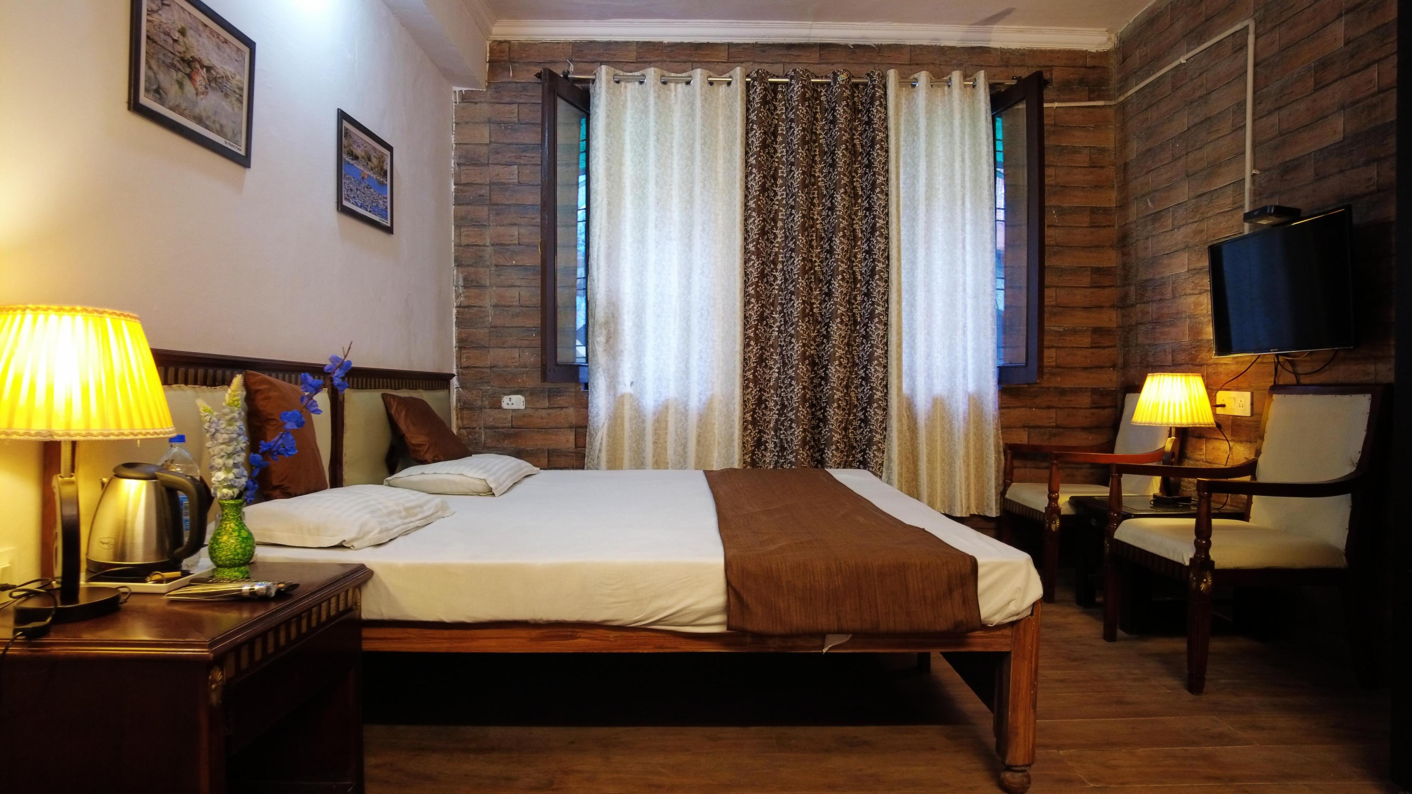 Nainital Willows - Lake View Rooms - Tap to explore photos