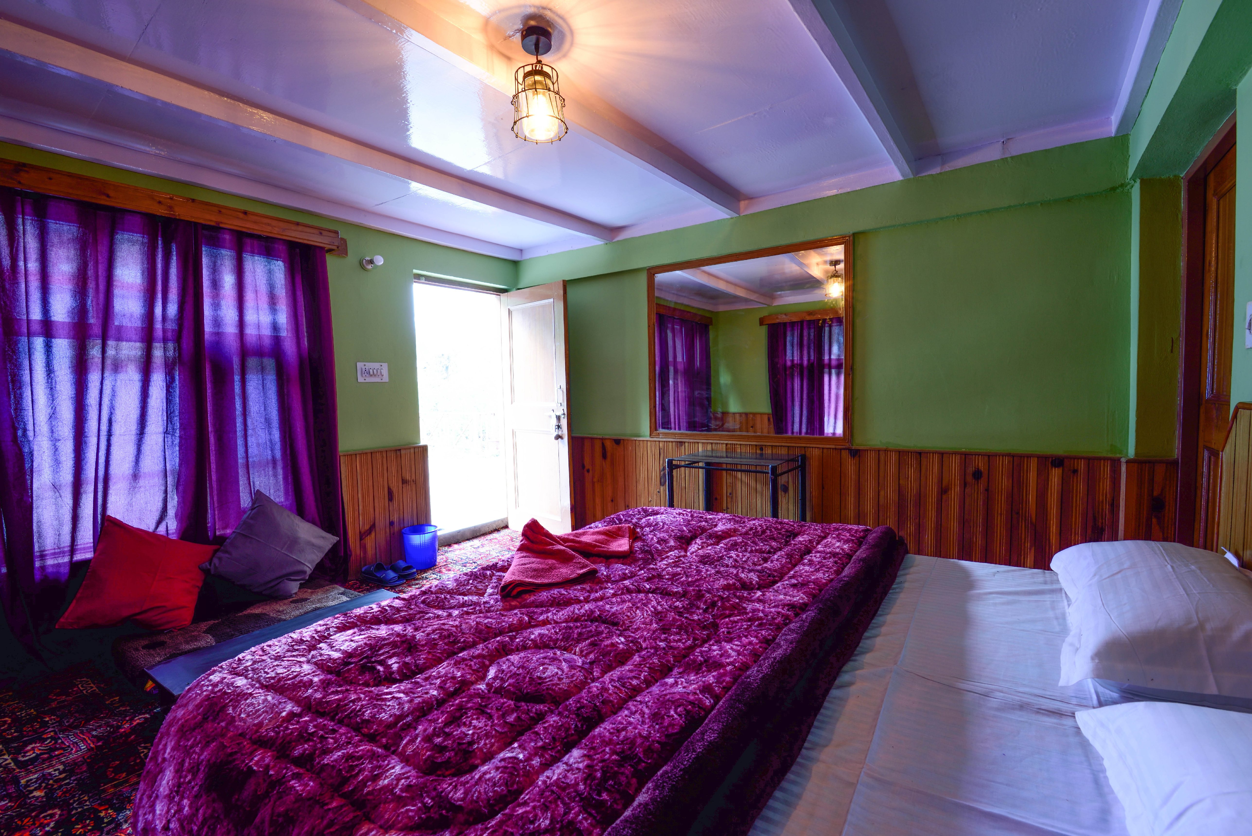 OM Equals MC2 - Tap to explore photos