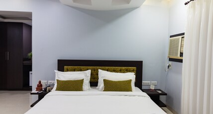 Hotel Vaibhav Room Type - Deluxe Room