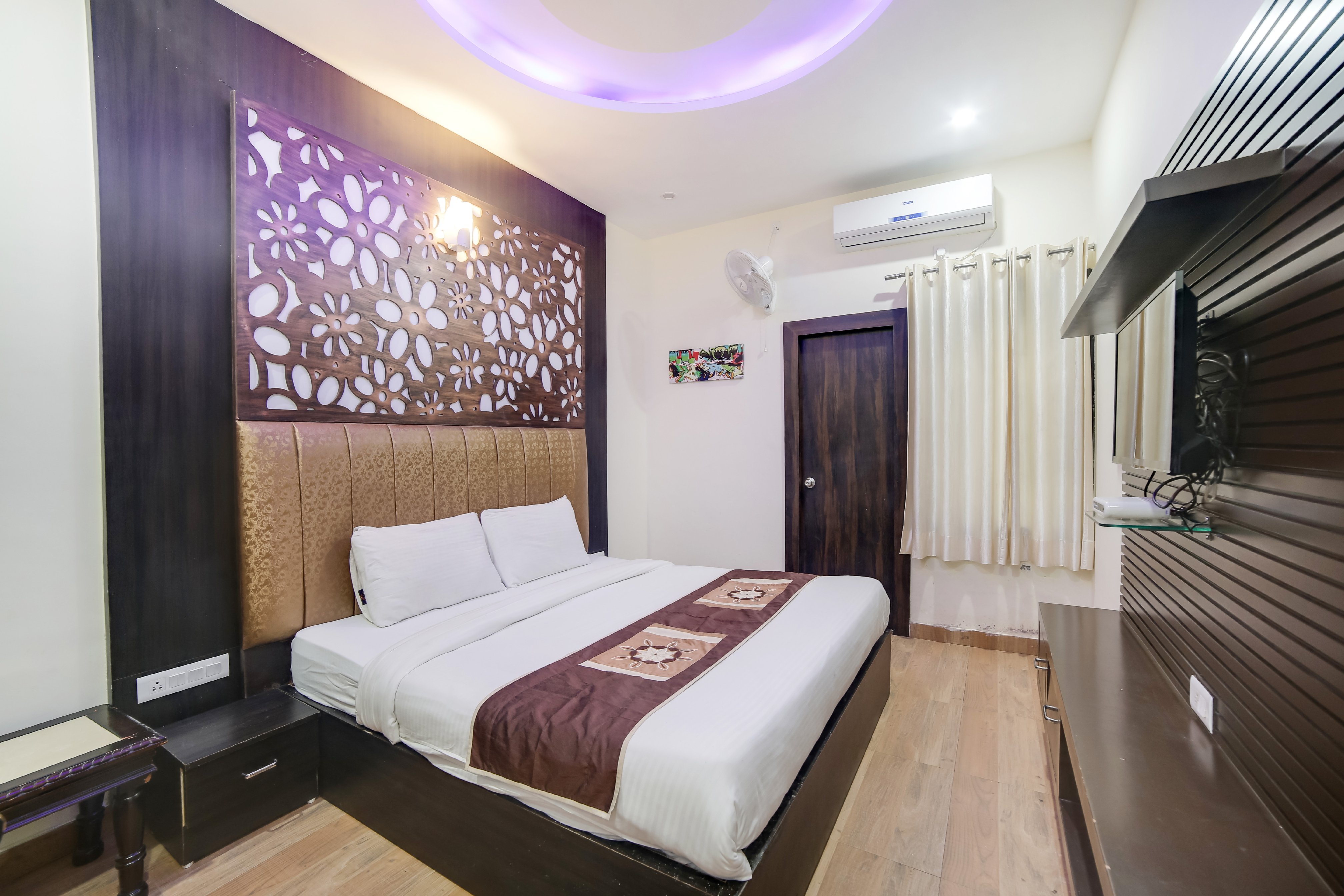 VIBHAV GRAND Room Type - Deluxe Double Bed
