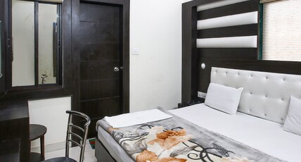 Hotel Mahabir Inn Room Type - Super Deluxe