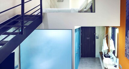 MERCURE SINGAPORE BUGIS Room Type - Signature Loft Room with Queen and Sofa Bed MERCURE SINGAPORE BUGIS Room Type - Signature Loft Room with Queen and Sofa Bed