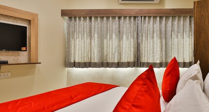Hotel sunsarovar Room Type - Deluxe Ac Room