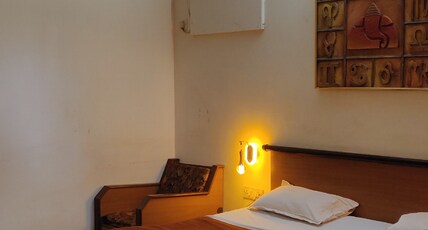 Gujarat Bhavan Hotel Room Type - Standard