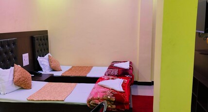 Meera motel Room Type - AC DOUBLE BED ROOM