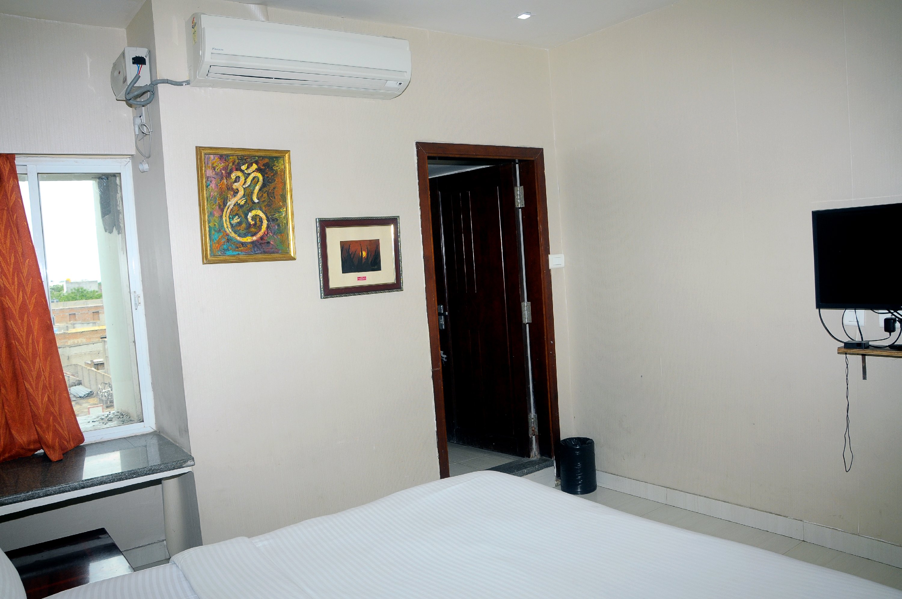 Hotel B.G.R. Residency Room Type - Standard Room