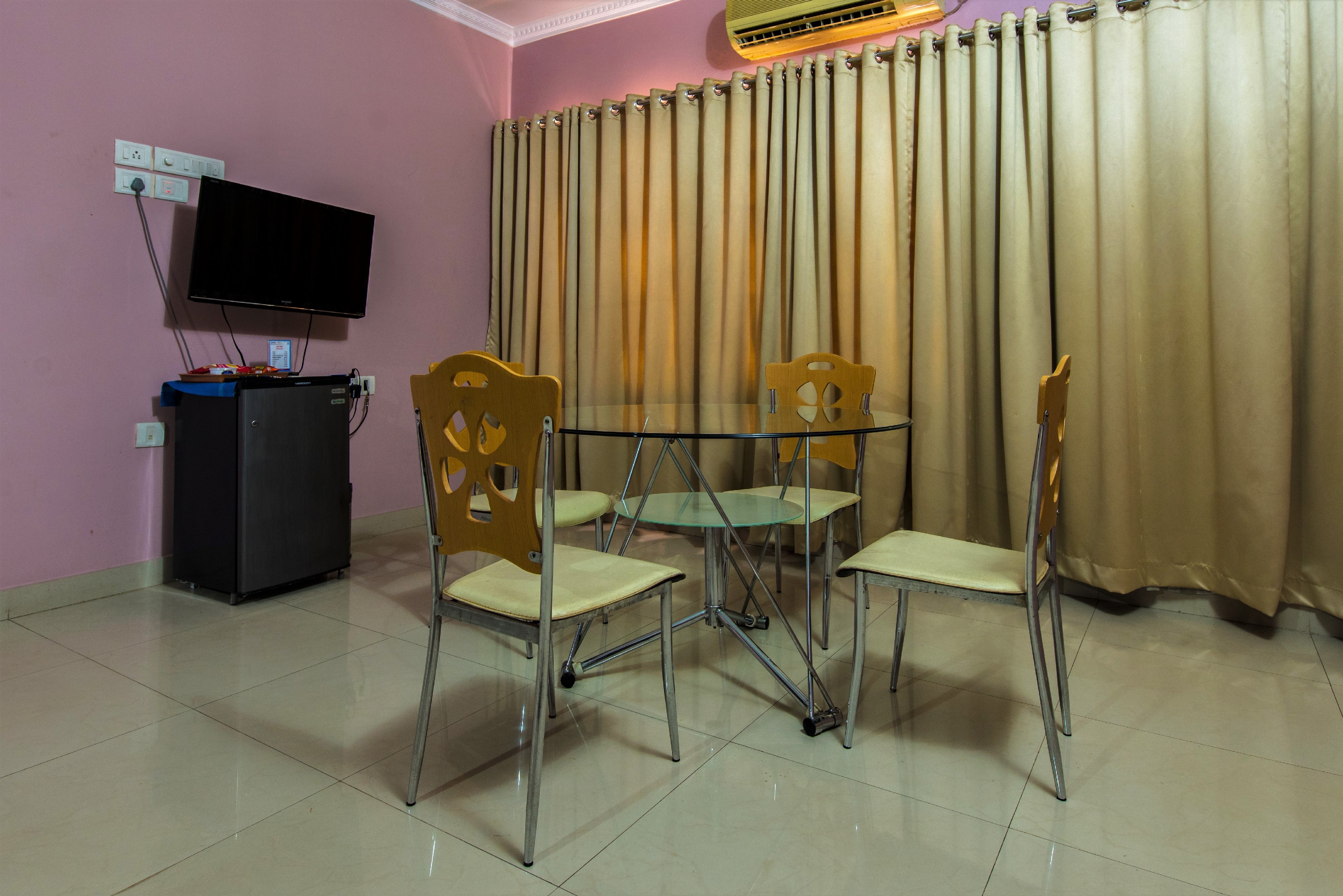 Kallada Regency, Irinjalakuda Room Type - Suite Room (Couples less than 21 years of age are not allowed )