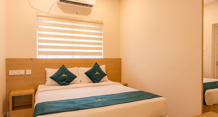 Daan Ambalath Maple Room Type - Two Bedroom AC Apartment